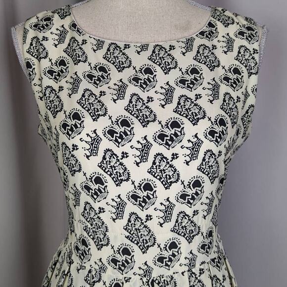 Ravi Famous London Sleeveless Crown Print Dress Black and White M - Picture 16 of 16